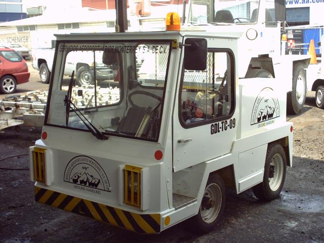 TRACTOR_ELECTRICO_4.JPG